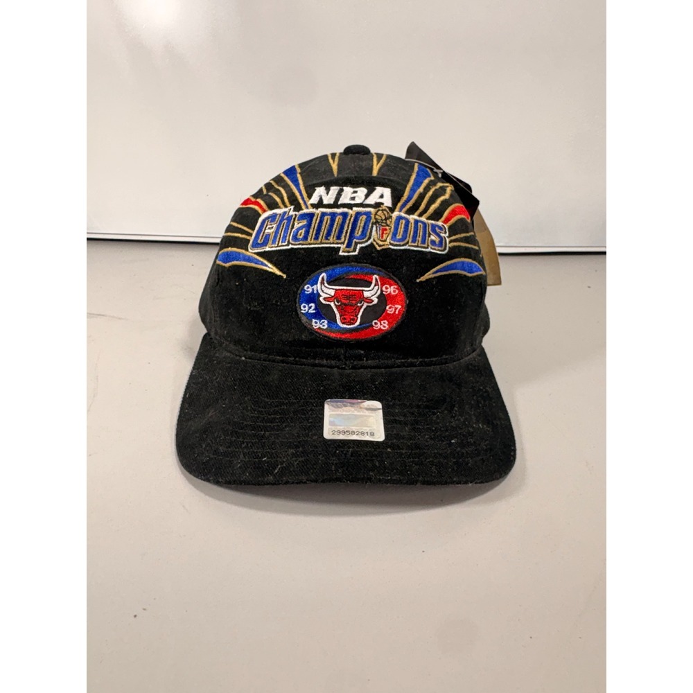 Vintage Starter Chicago Bulls 1998 NBA Champions Locker Room Hat NWT Strapback